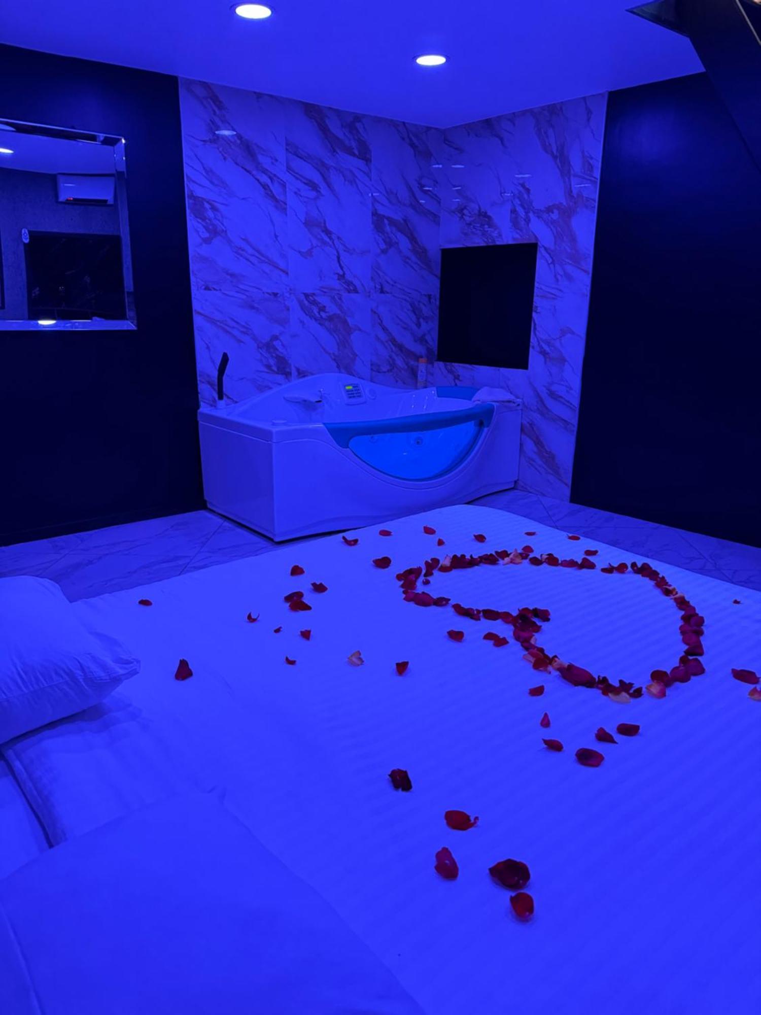 Maison Appartement Triplex Avec Jacuzzi Et Sauna سانت إتيان المظهر الخارجي الصورة
